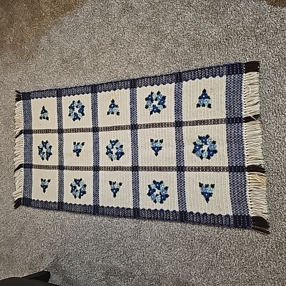 Vintage wool applique runner blanket